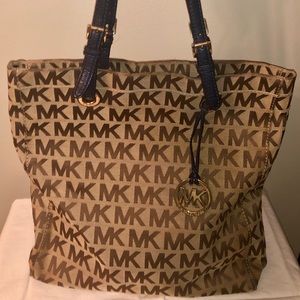 Michael Kors Tote